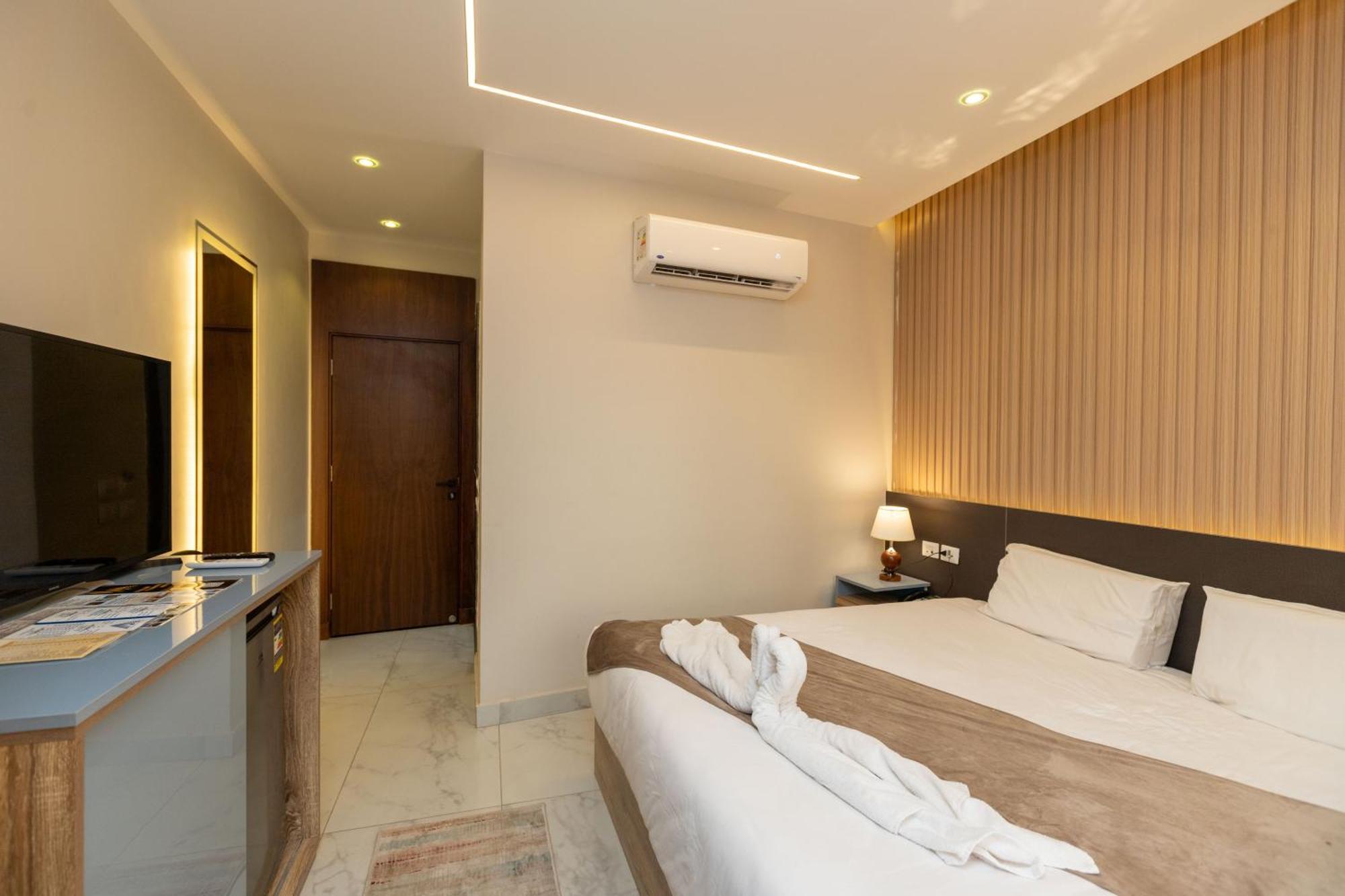 Kafret el-Gabal Khattab Pyramids View Hotel מראה חיצוני תמונה